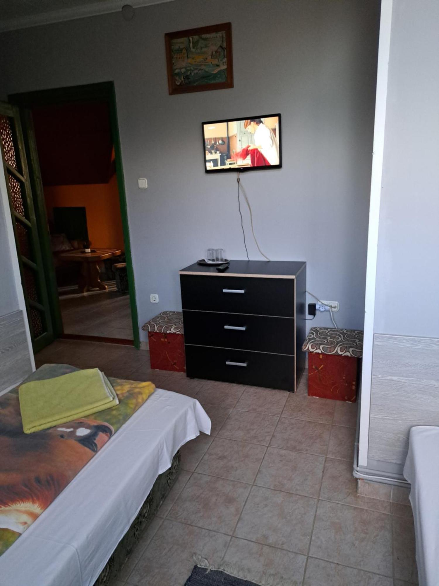 Kisdiofa Panzio Es Vendeglo Bed & Breakfast Vajdácska Eksteriør bilde