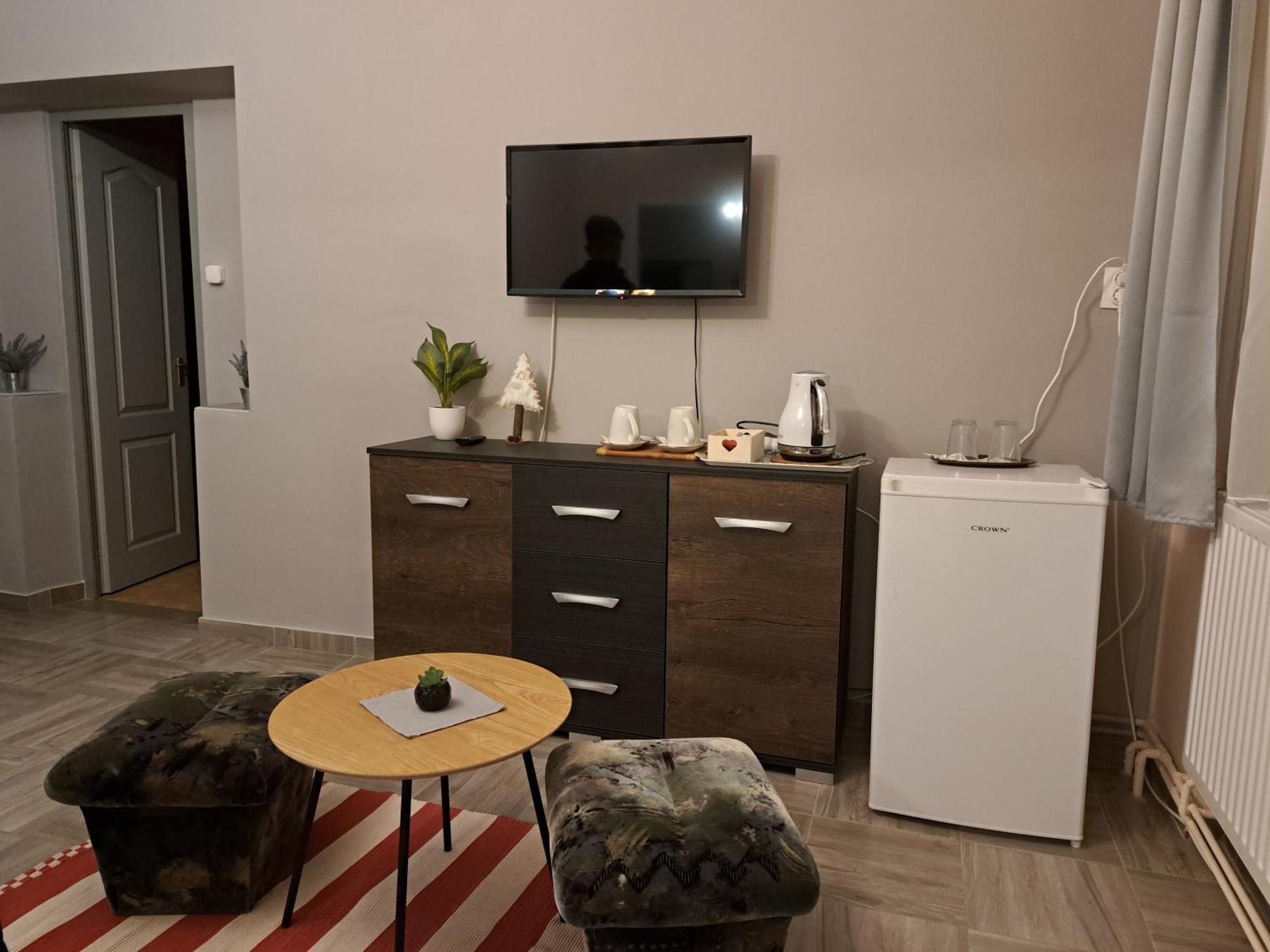 Kisdiofa Panzio Es Vendeglo Bed & Breakfast Vajdácska Eksteriør bilde