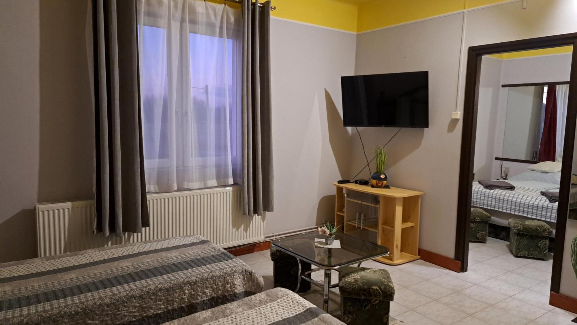 Kisdiofa Panzio Es Vendeglo Bed & Breakfast Vajdácska Eksteriør bilde