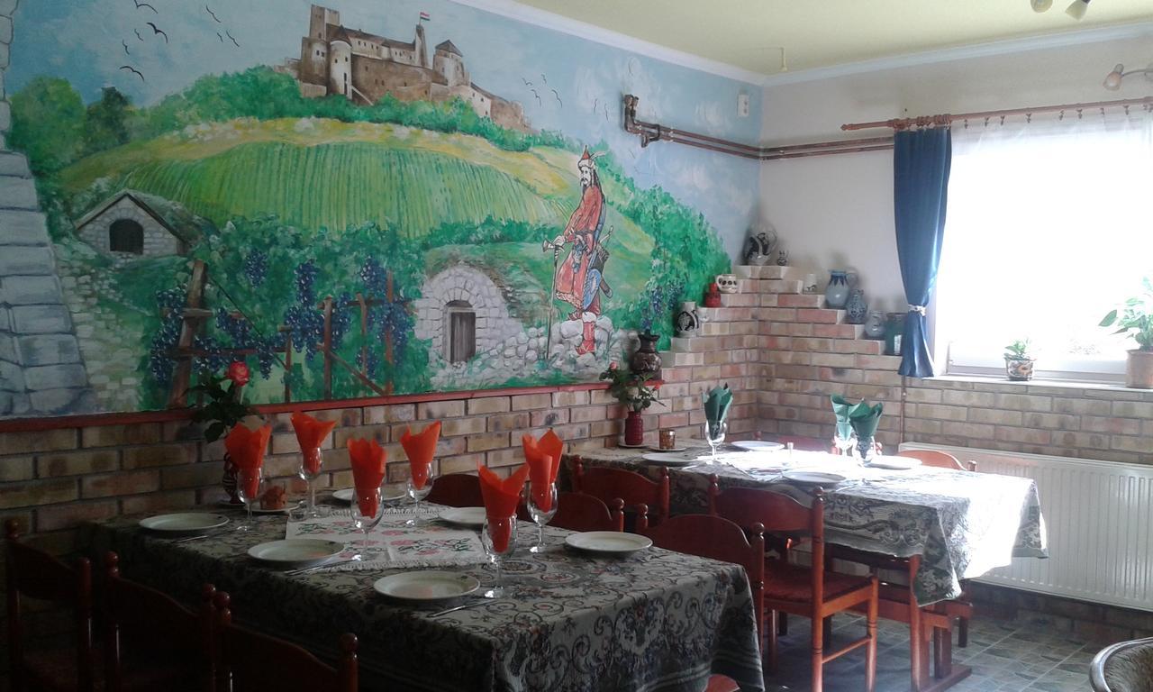Kisdiofa Panzio Es Vendeglo Bed & Breakfast Vajdácska Eksteriør bilde